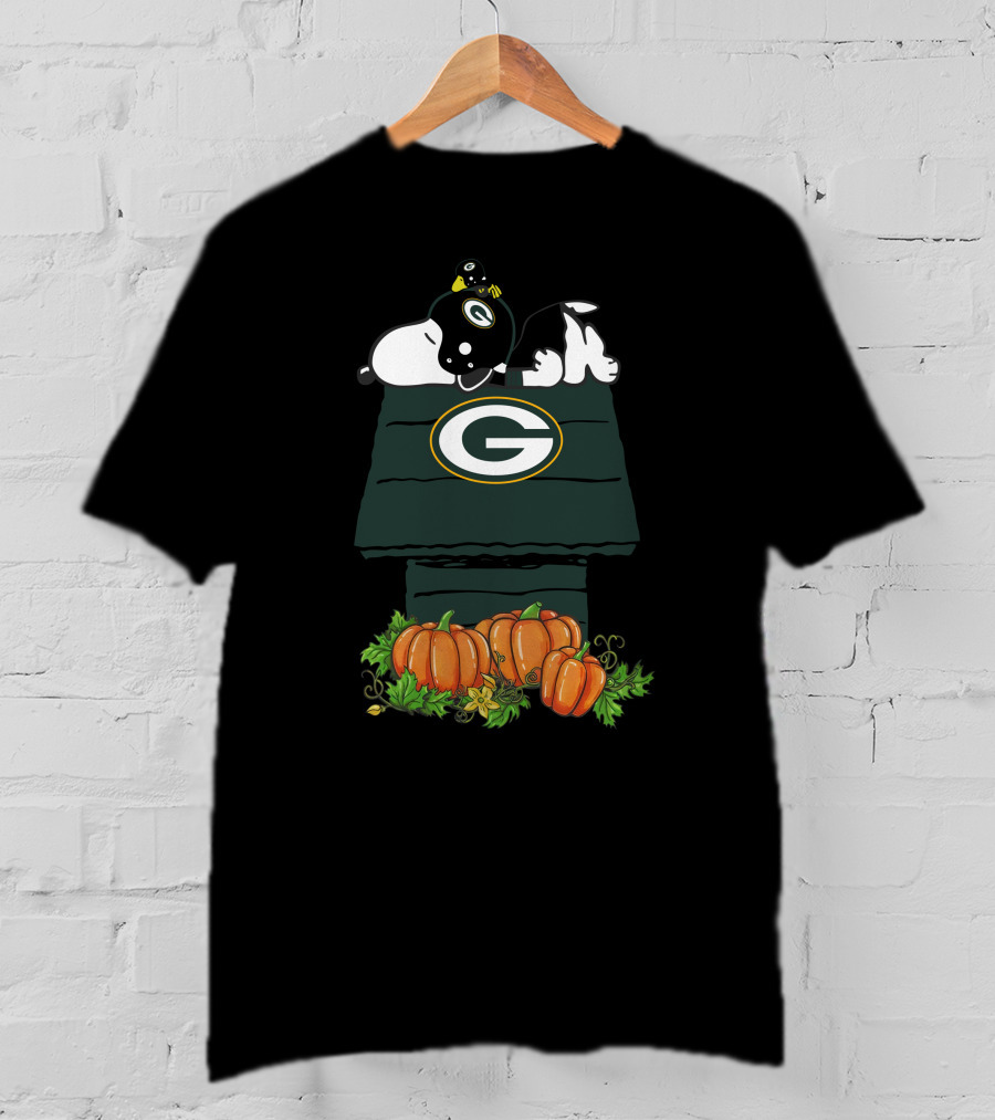Green Bay Packers Snoopy Pumpkin Doghouse Halloween T-Shirt