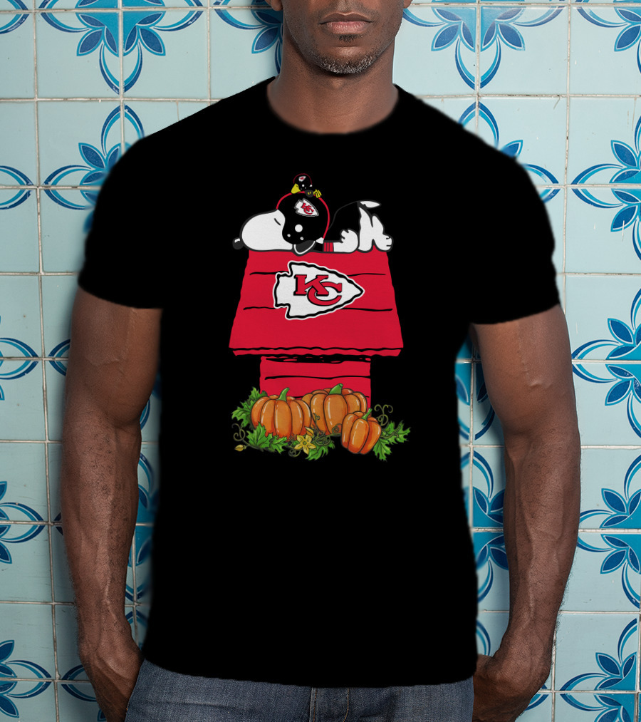 Kansas City Chiefs Snoopy Pumpkin Halloween T-Shirt