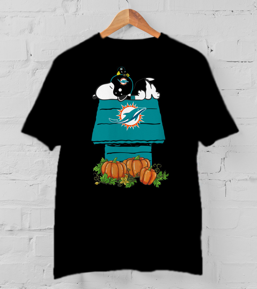 Miami Dolphins Snoopy Halloween Pumpkins T-Shirt