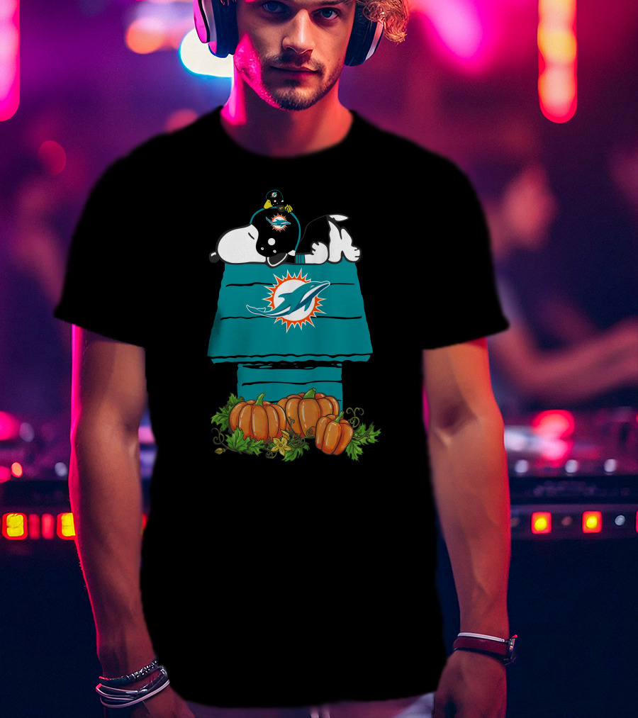 Miami Dolphins Snoopy Halloween Pumpkins T-Shirt