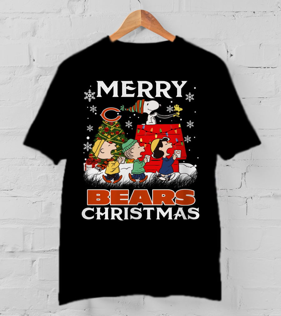 Chicago Bears Snoopy Merry Christmas Peanuts Holiday T-Shirt