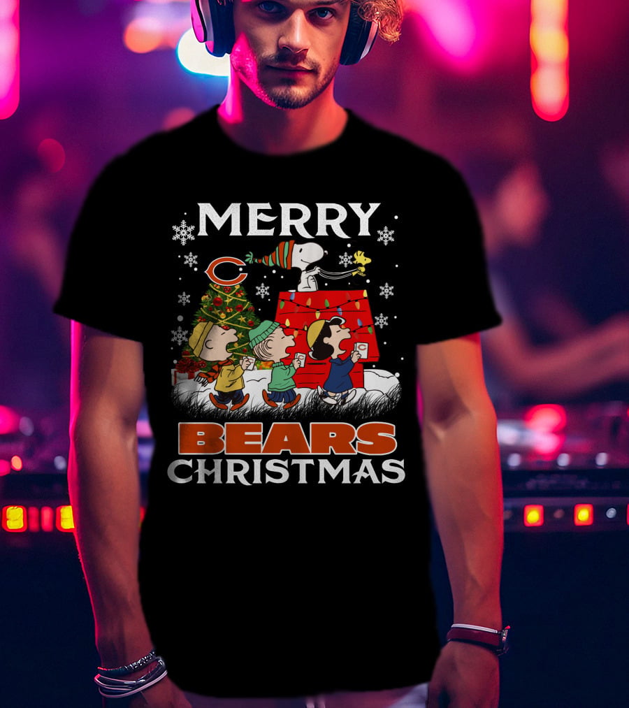 Chicago Bears Snoopy Merry Christmas Peanuts Holiday T-Shirt