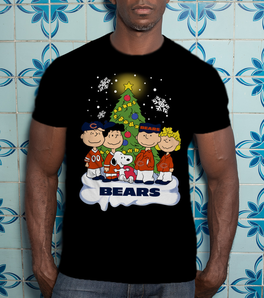 Peanuts Christmas Chicago Bears Snoopy Winter Scene T-Shirt