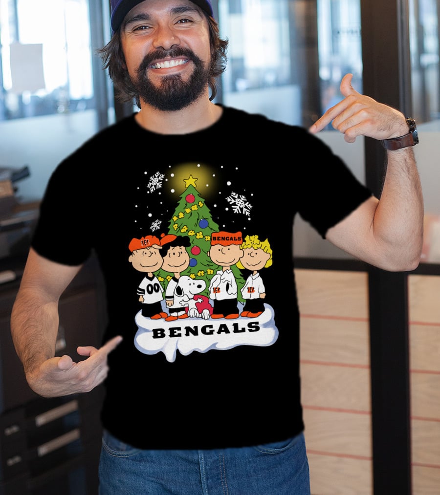 Snoopy Bengals Christmas Tree Peanuts Characters T-Shirt