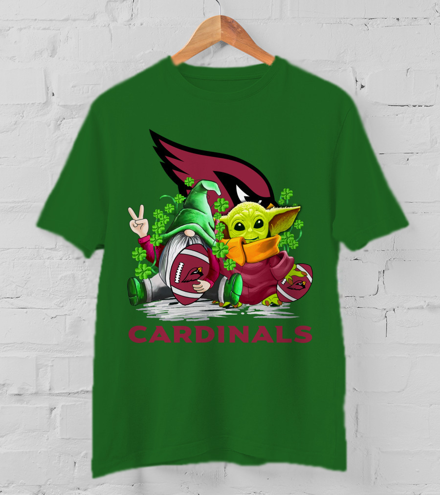 Arizona Cardinals Football Patrick's Day Gnome And Baby Alien With Shamrocks T-Shirt
