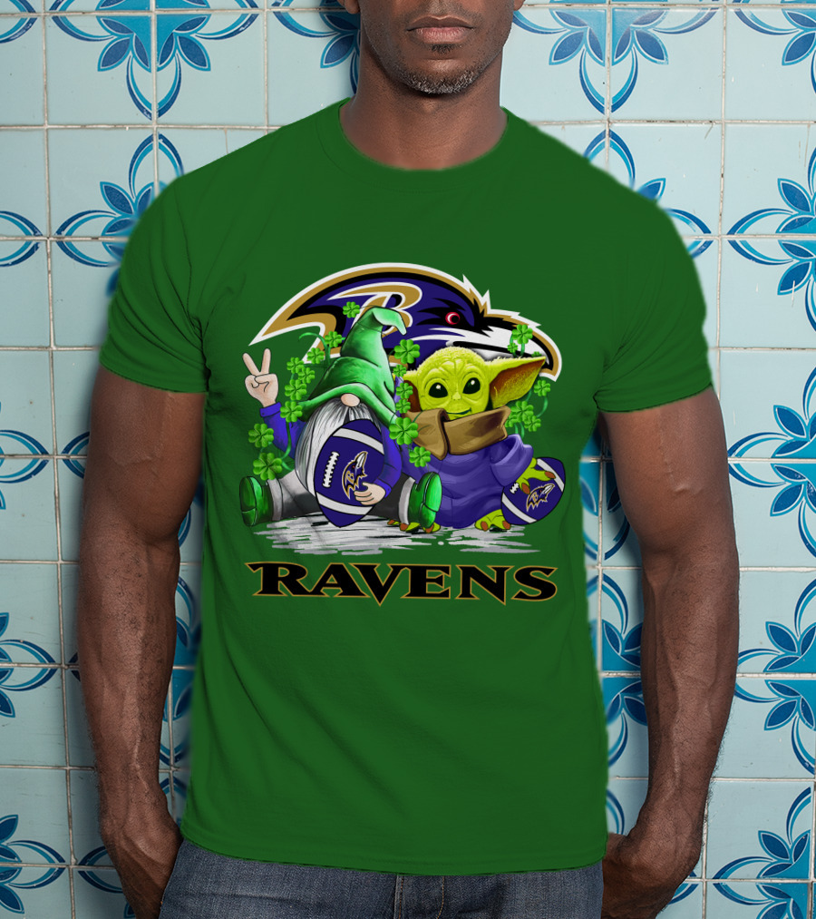 Baltimore Ravens St. Patrick's Day Football Gnome And Baby Alien With Shamrocks T-Shirt