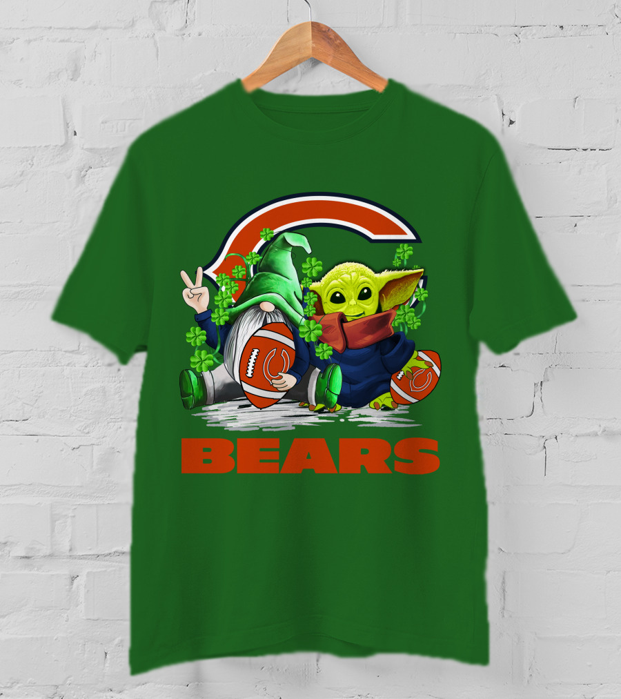 Chicago Bears St. Patrick's Day Football Gnome And Baby Alien T-Shirt