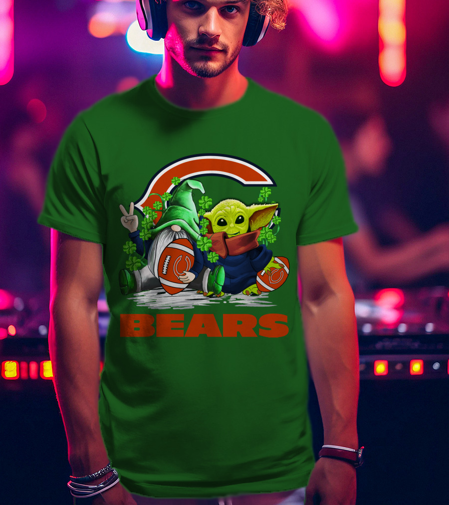 Chicago Bears St. Patrick's Day Football Gnome And Baby Alien T-Shirt