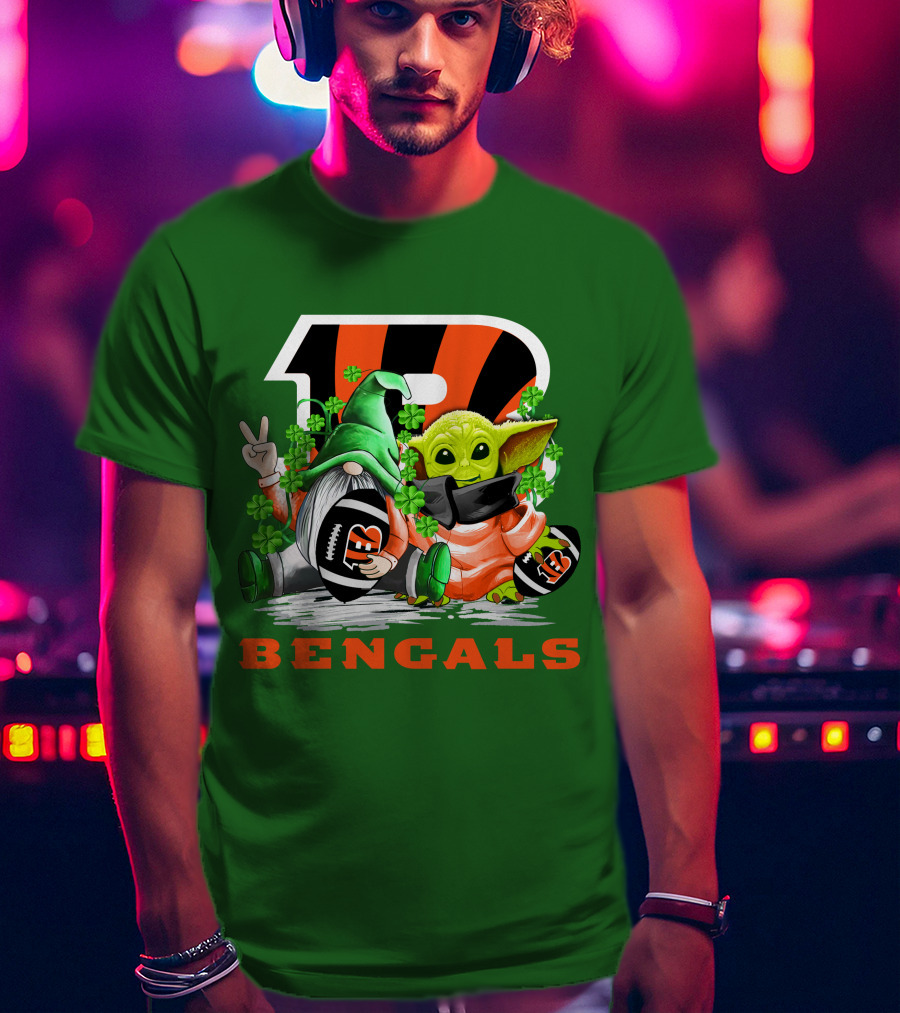 Cincinnati Bengals St. Patrick's Day Gnome And Baby Yoda Football T-Shirt