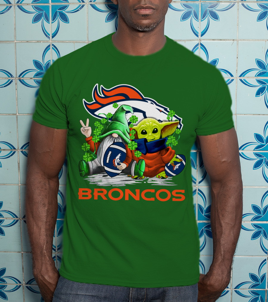 Denver Broncos Football St. Patrick’s Day Gnome And Green Alien With Shamrocks T-Shirt