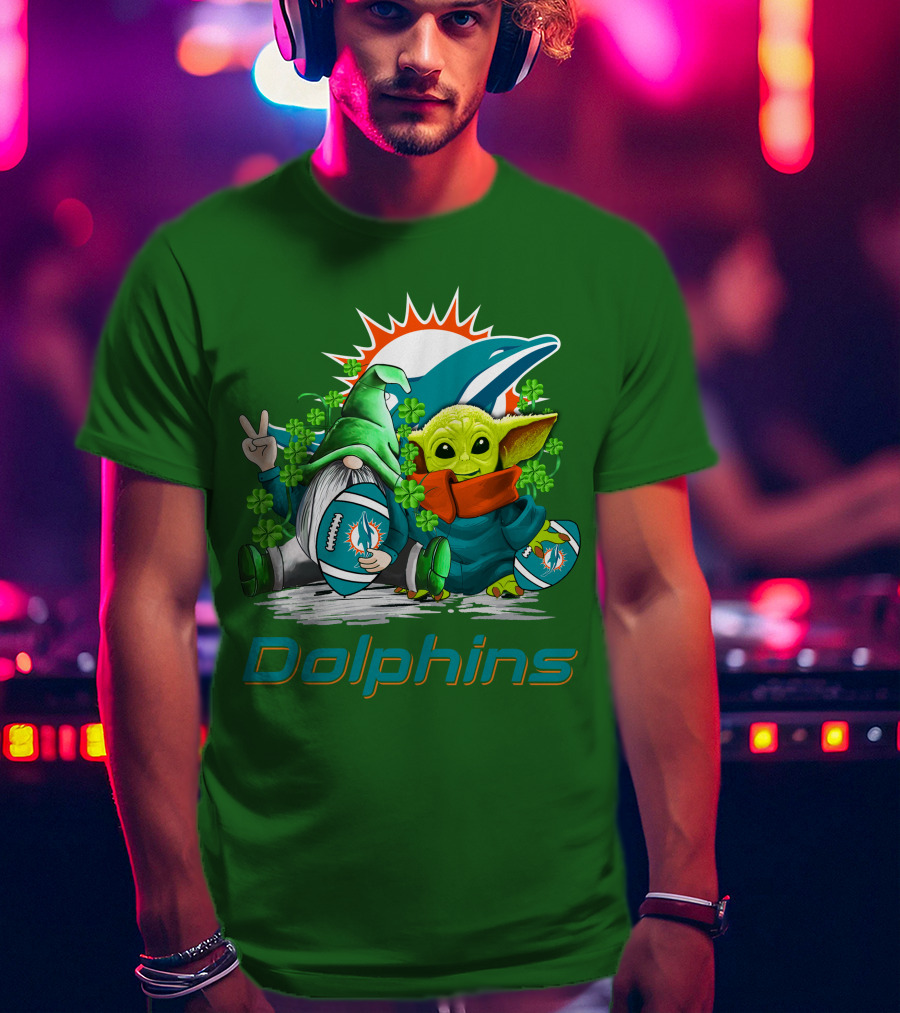 Miami Dolphins St Patrick's Day Football Gnome And Baby Alien With Shamrocks T-Shirt