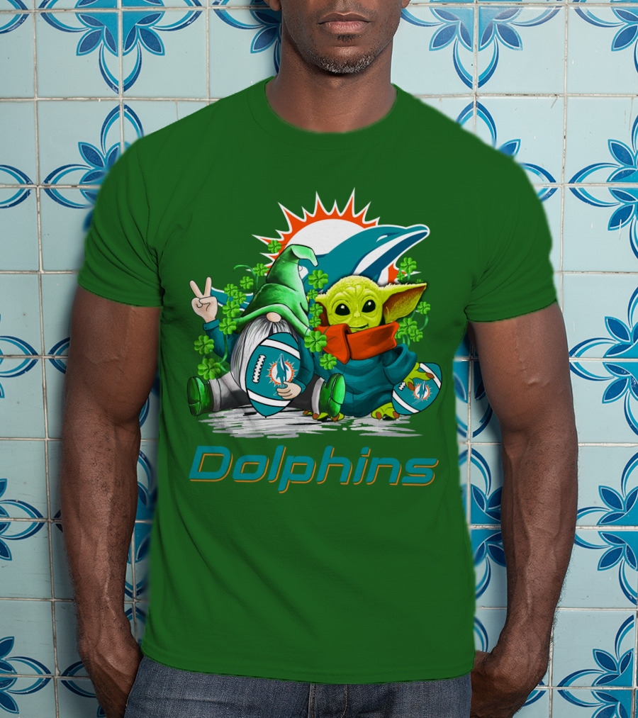 Miami Dolphins St Patrick's Day Football Gnome And Baby Alien With Shamrocks T-Shirt