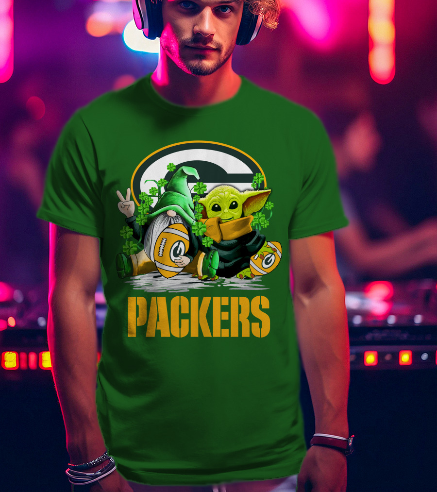 Green Bay Packers Shamrock Gnome And Alien Football St. Patrick's Day T-Shirt