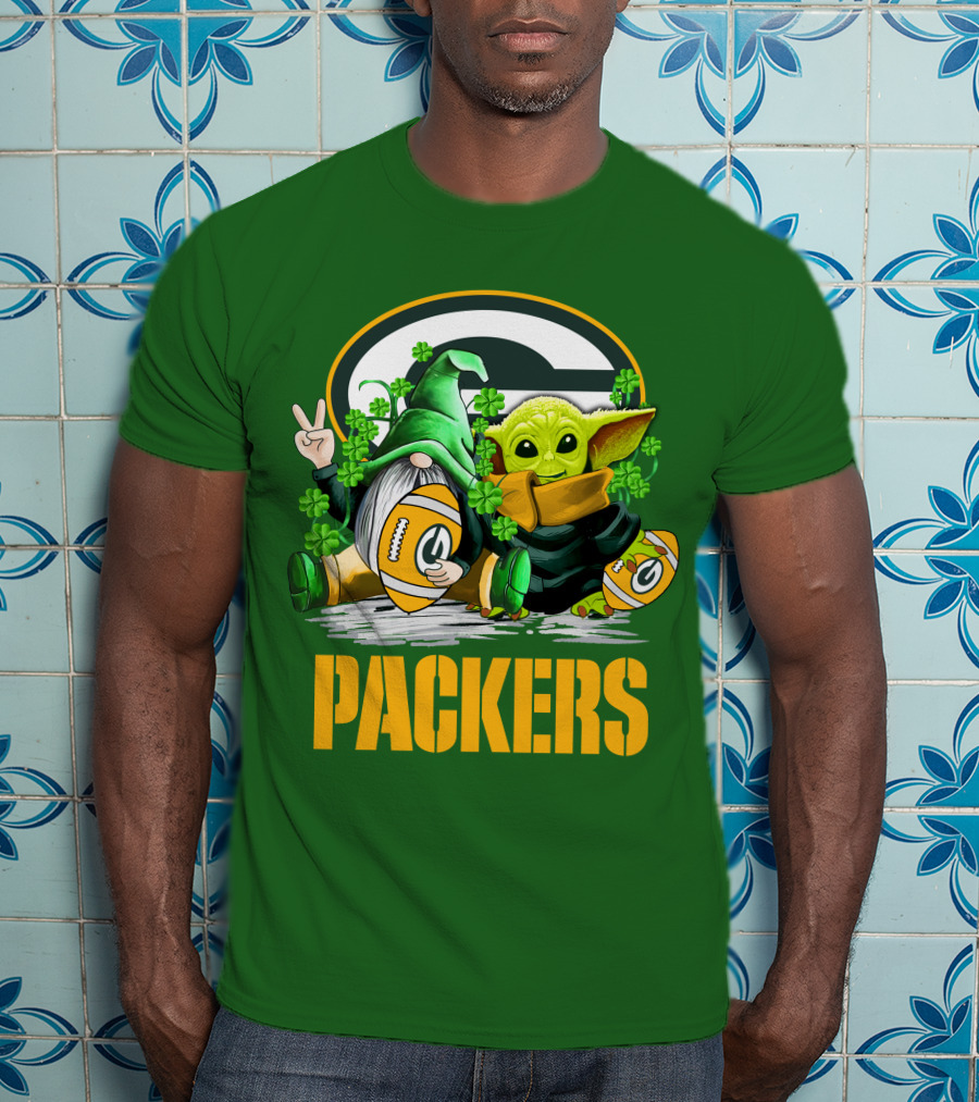 Green Bay Packers Shamrock Gnome And Alien Football St. Patrick's Day T-Shirt