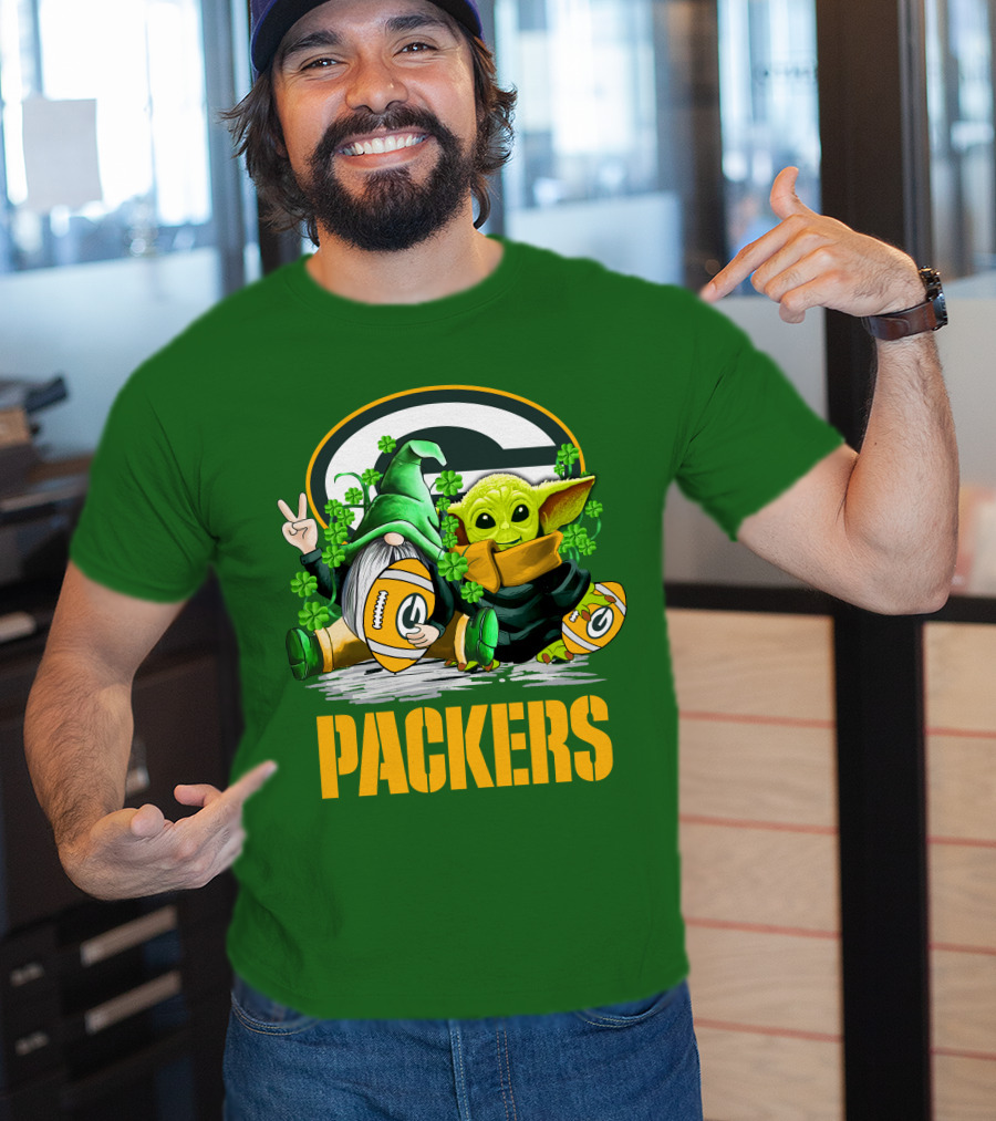 Green Bay Packers Shamrock Gnome And Alien Football St. Patrick's Day T-Shirt