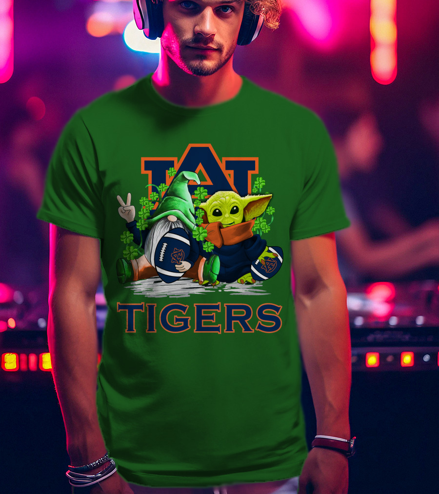 Auburn Tigers St. Patrick’s Day Football Gnome And Yoda Fan T-Shirt
