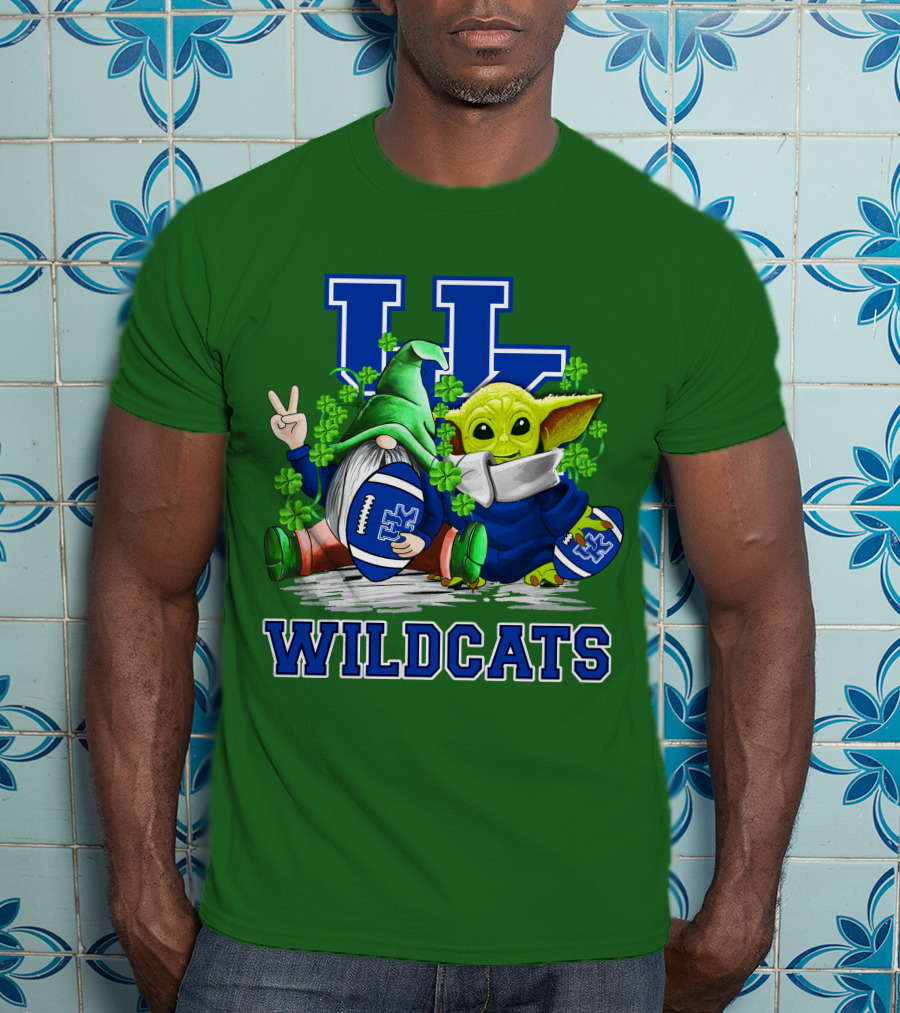 Kentucky Wildcats Football St. Patrick’s Day Shamrock Gnome And Green Alien T-Shirt