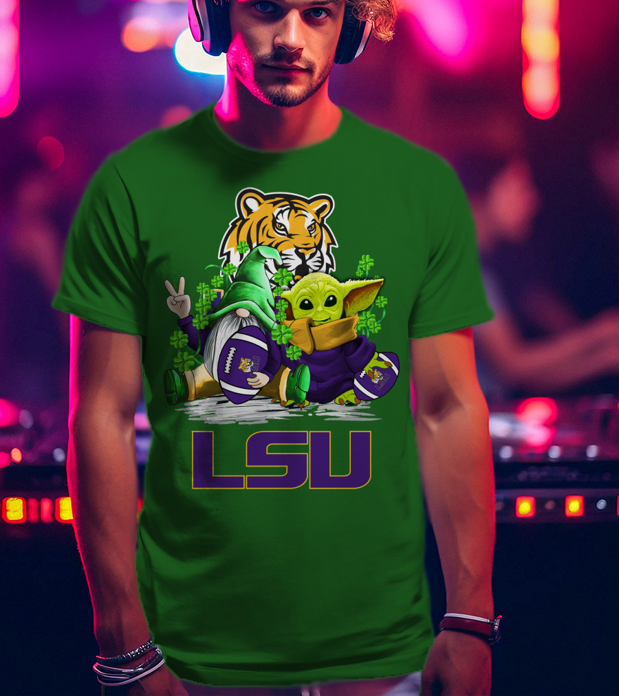LSU Tigers Football St. Patrick's Day Gnome And Baby Alien With Shamrocks T-Shirt