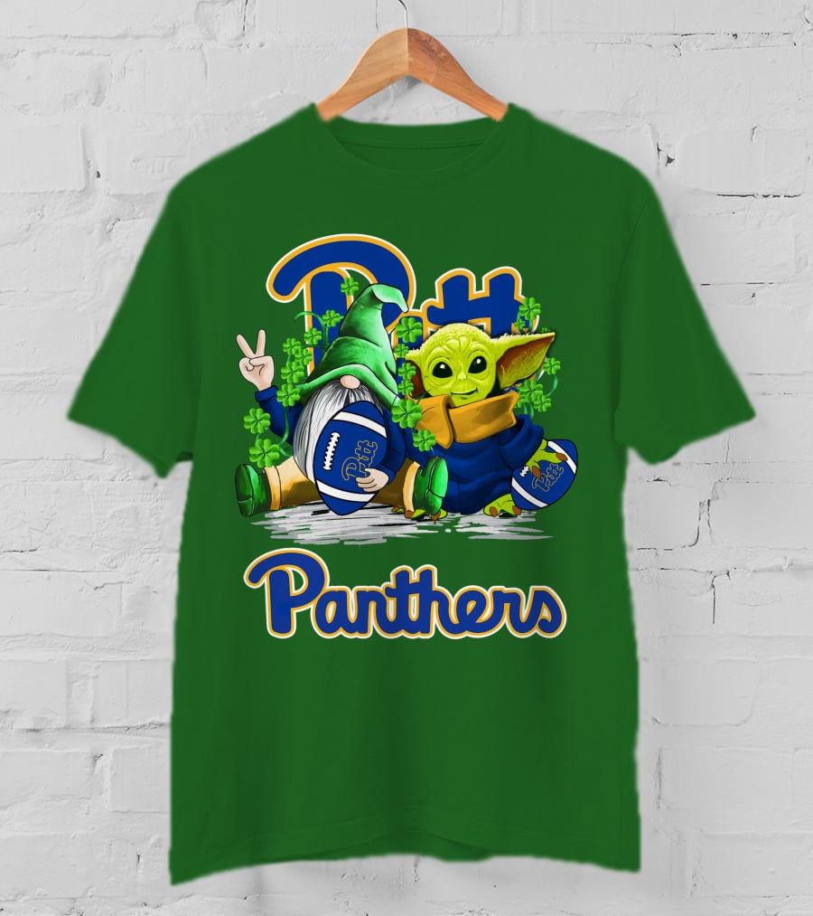 Pitt Panthers St. Patrick’s Day Football Gnome And Baby Yoda With Shamrocks T-Shirt