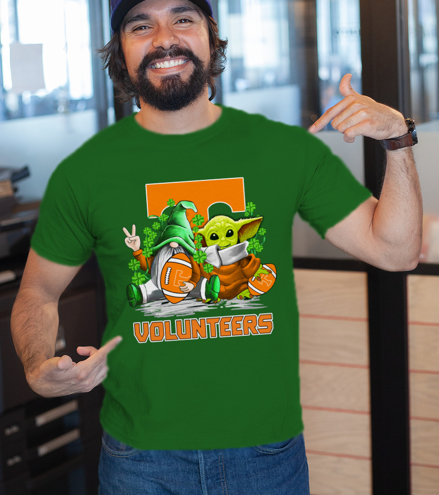 Tennessee Volunteers Football St. Patrick’s Day Gnome And Baby Alien T-Shirt