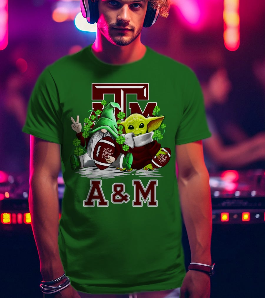 Texas A&M Aggies Football St. Patrick’s Day Gnome And Baby Alien With Shamrocks T-Shirt