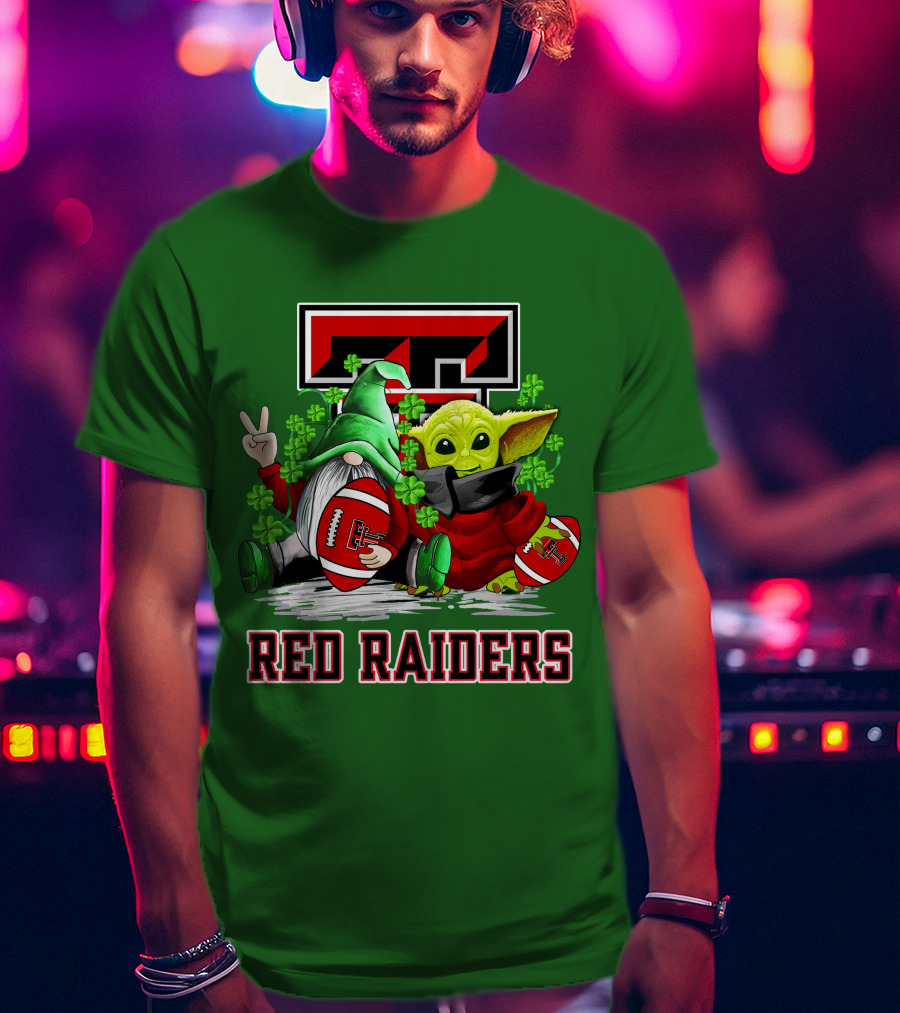 Texas Tech Red Raiders St. Patrick’s Day Football Gnome And Baby Alien With Shamrocks T-Shirt
