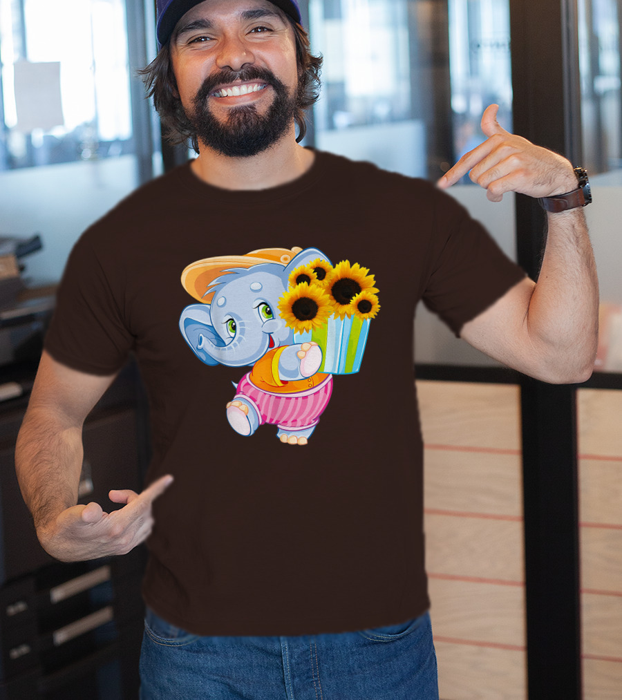 Cute Baby Elephant With Sunflowers And Pink Striped Shorts T-Shirt