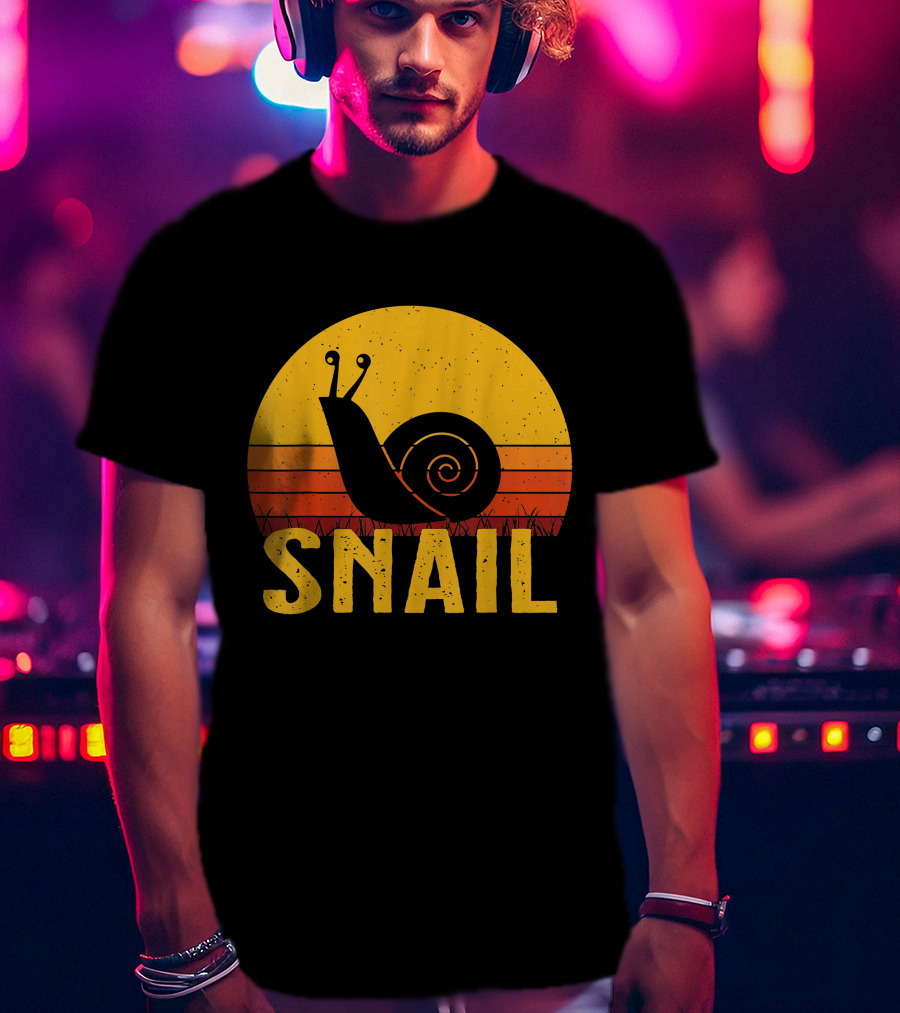 Snail Retro Sunset T-Shirt