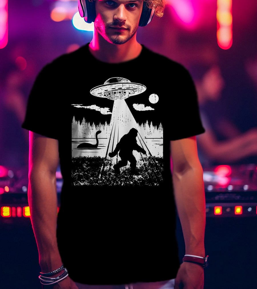 Bigfoot UFO Abduction Sasquatch Aliens Cryptozoology Loch Ness Monster Moonlight Scene T-Shirt