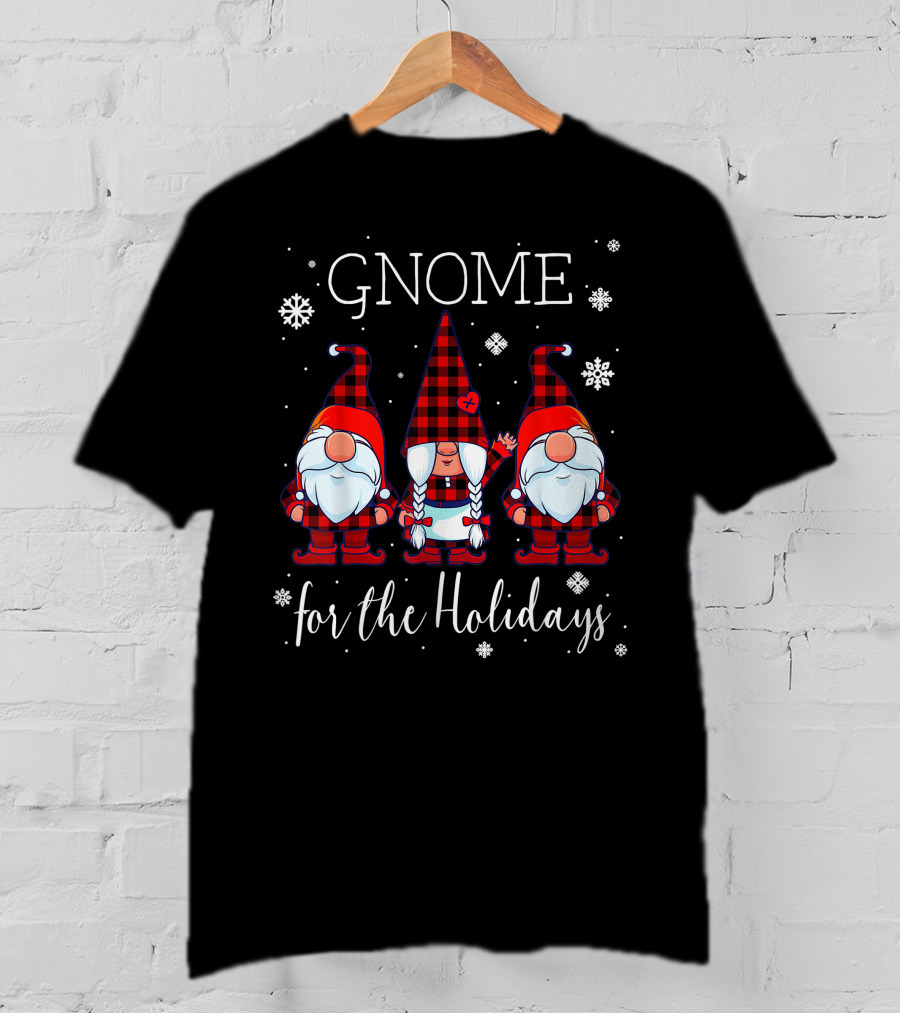Gnome For The Holidays Buffalo Plaid 3 Gnomes Christmas Snowflakes T-Shirt