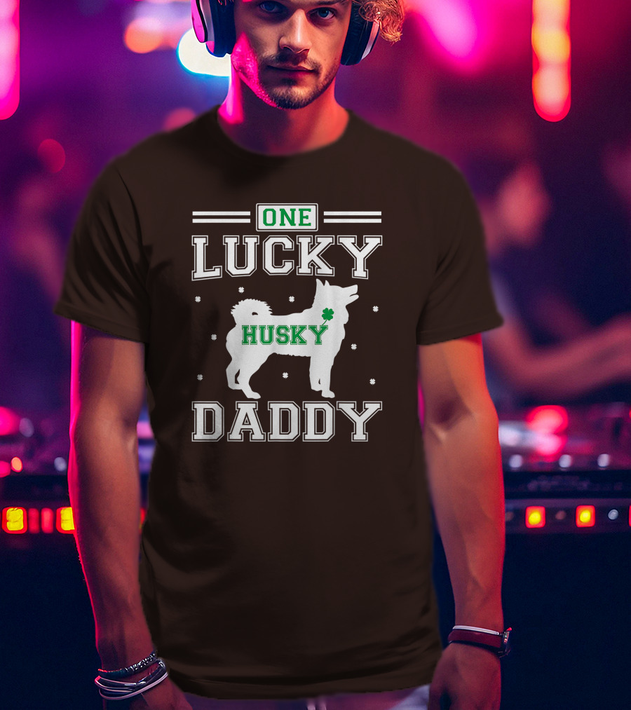 One Lucky Husky Daddy St Patricks Day T-Shirt