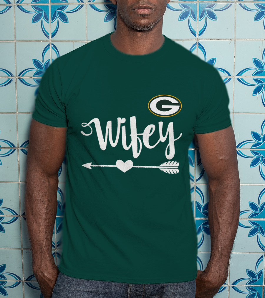 Wifey Green Bay Packers Arrow Heart T-Shirt