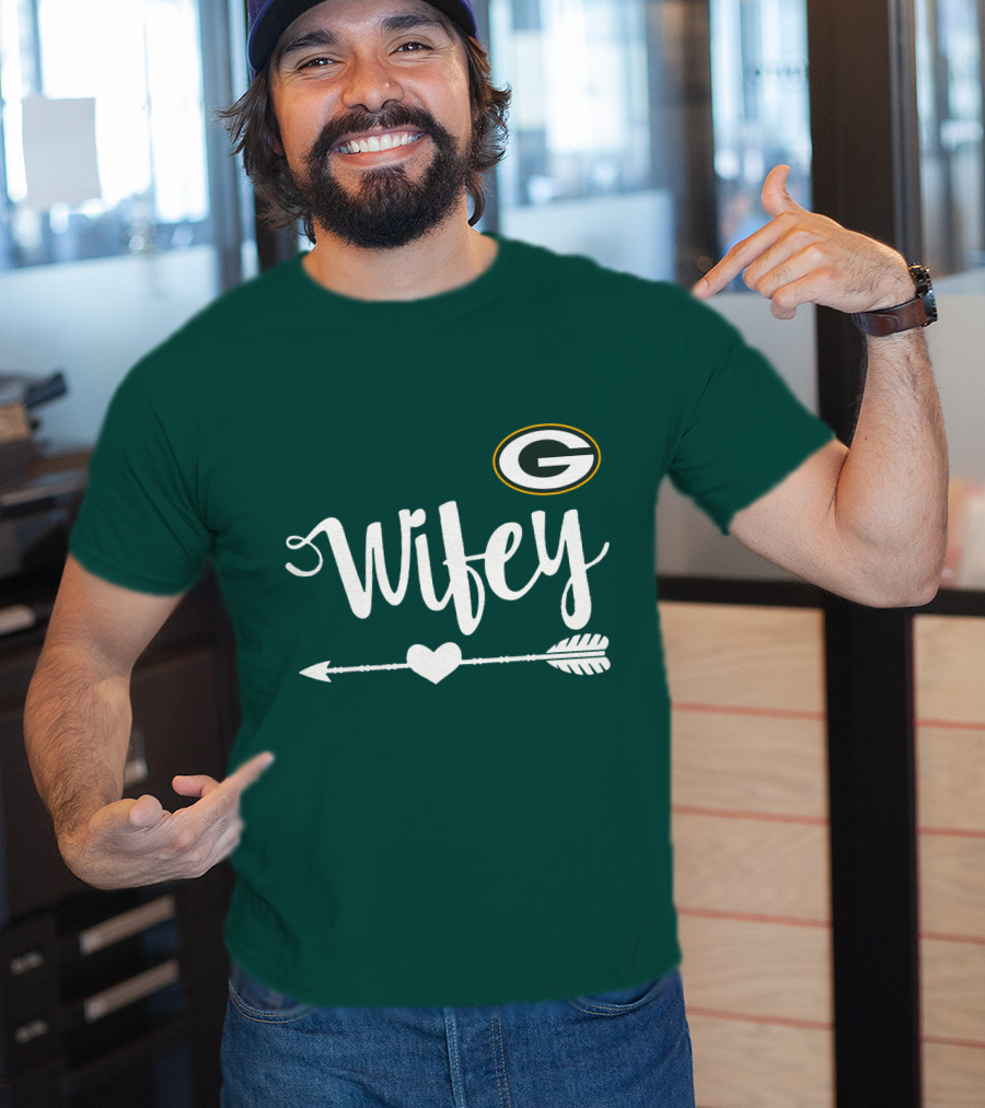 Wifey Green Bay Packers Arrow Heart T-Shirt