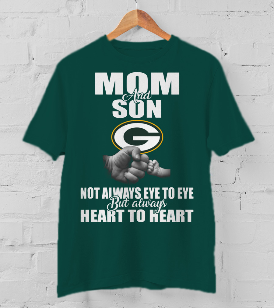 Green Bay Packers Mom And Son Not Always Eye To Eye But Always Heart To Heart T-Shirt