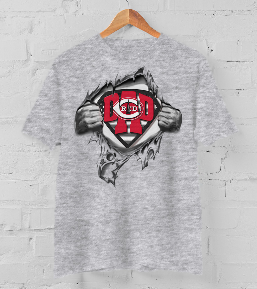 SUPERDAD Reds Logo Emblem Torn T-Shirt