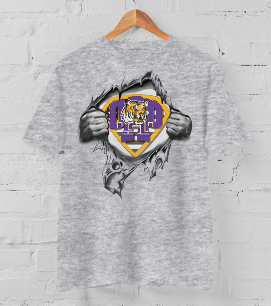 Superdad Lsu Tigers Iconic Tiger Face Logo IN Superhero S Chest Ripped Effect T-Shirt