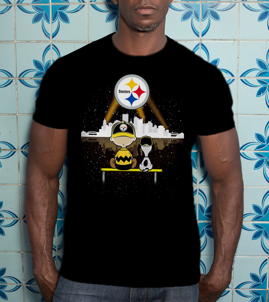 Charlie Brown Snoopy Steelers Skyline Reflection T-Shirt