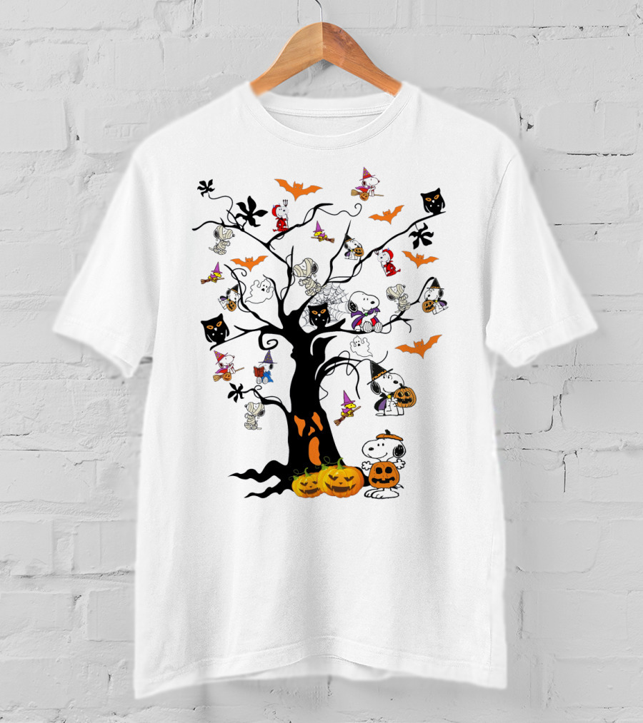 Peanuts Halloween Snoopy Pumpkin Costume Tree With Ghosts And Bats T-Shirt