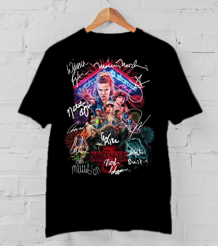 Stranger Things 3 Starcourt Mall Eleven Dustin Mike Lucas Signatures Poster T-Shirt
