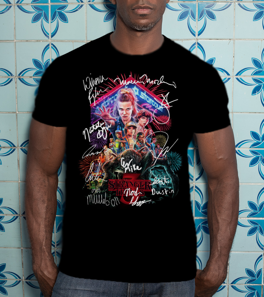 Stranger Things 3 Starcourt Mall Eleven Dustin Mike Lucas Signatures Poster T-Shirt