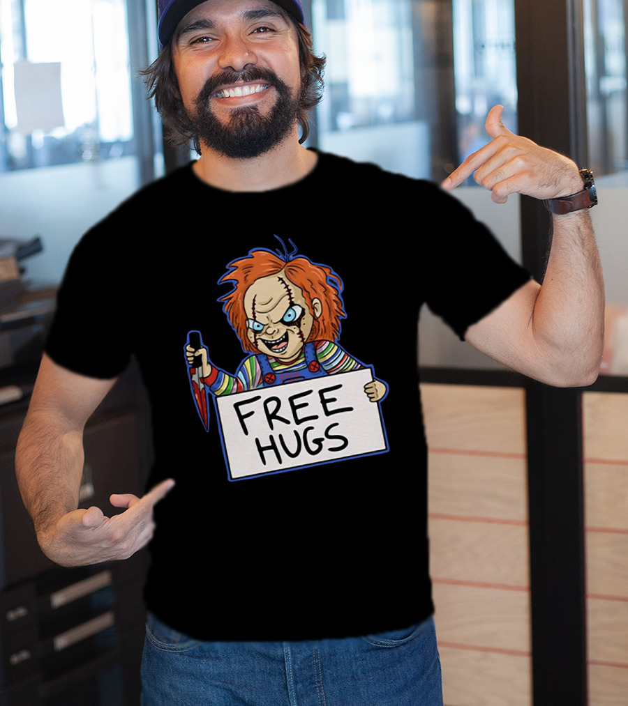 Chucky Free Hugs With Knife And Red Hair T-Shirt