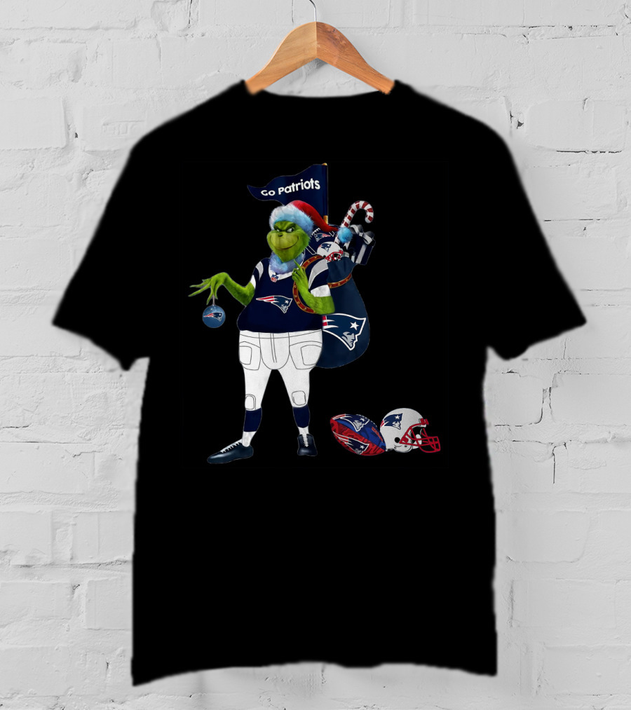 Santa Grinch New England Patriots Go Patriots Holiday Spirit Football Fans T-Shirt