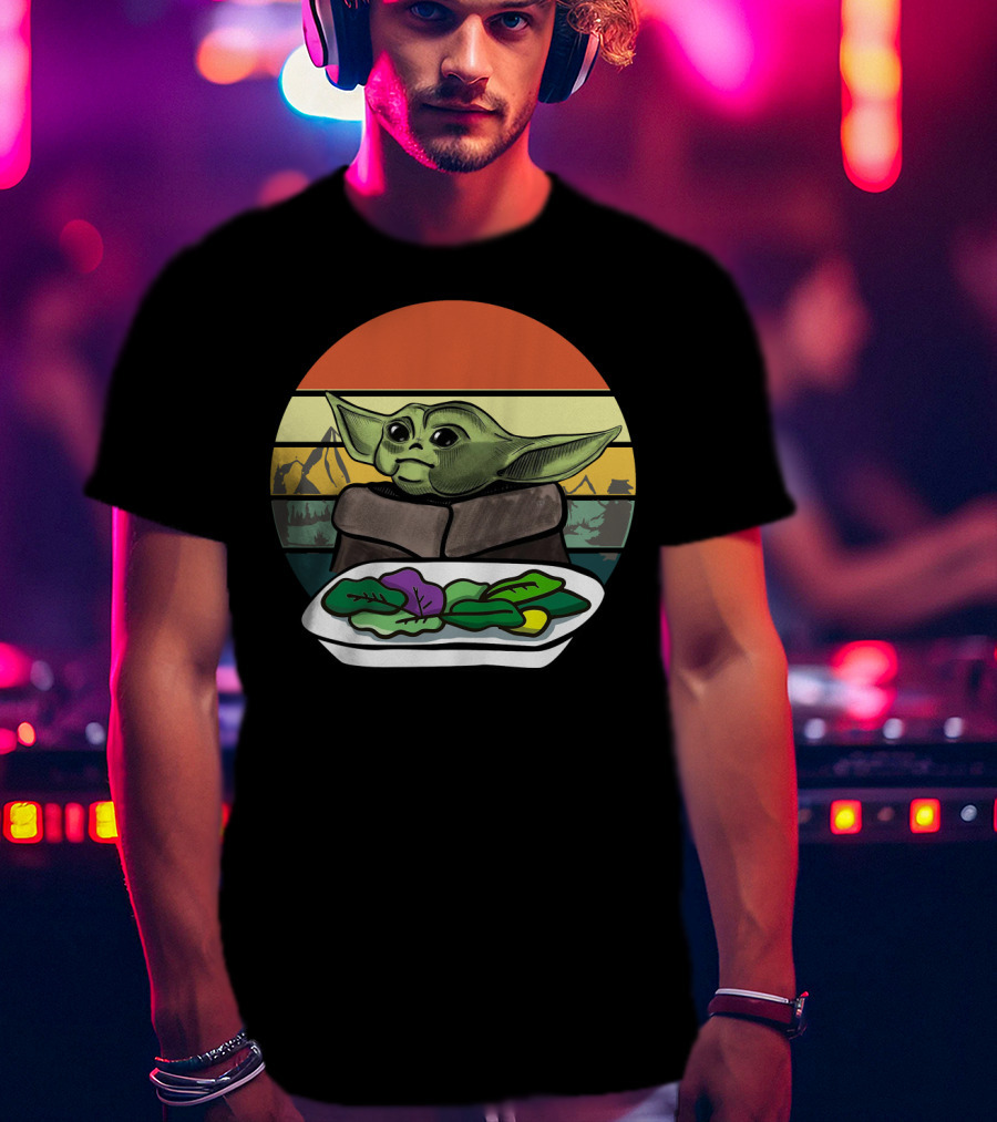 Baby Yoda Yelling At The Table Mountains 70s Sunset Forest T-Shirt