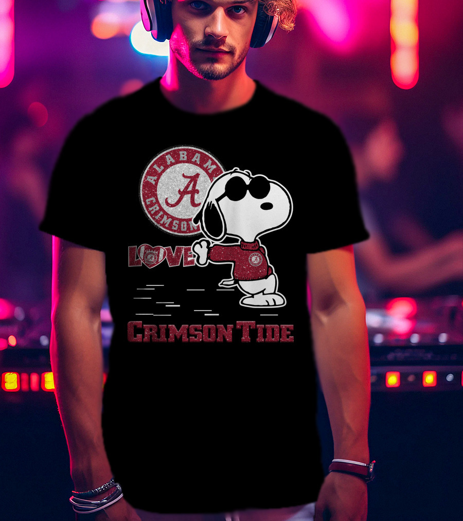 Snoopy Crimson Tide Alabama Love T-Shirt