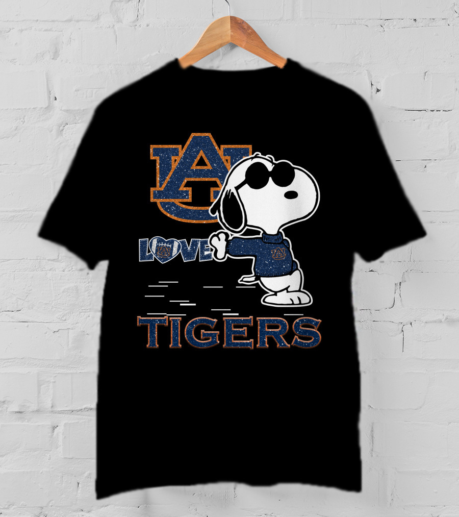Snoopy Auburn Tigers Love T-Shirt