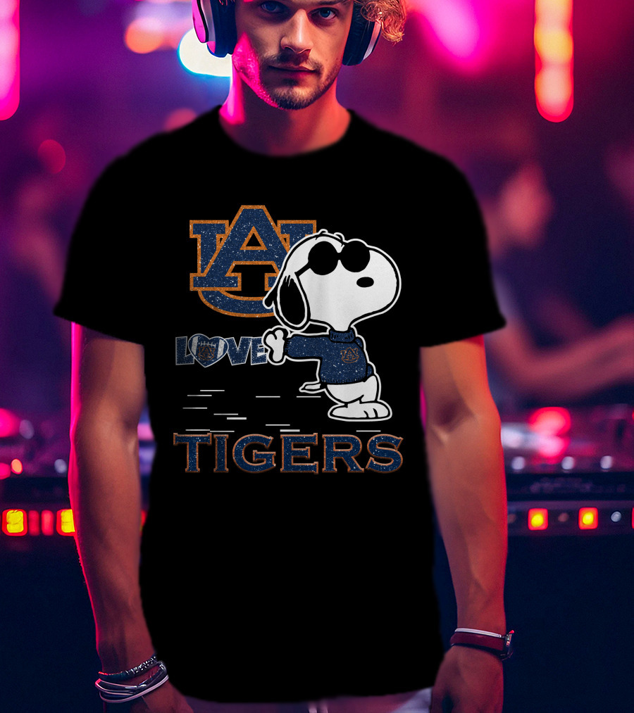 Snoopy Auburn Tigers Love T-Shirt