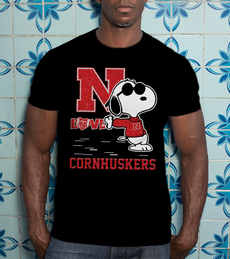 Snoopy Nebraska Cornhuskers Love N T-Shirt