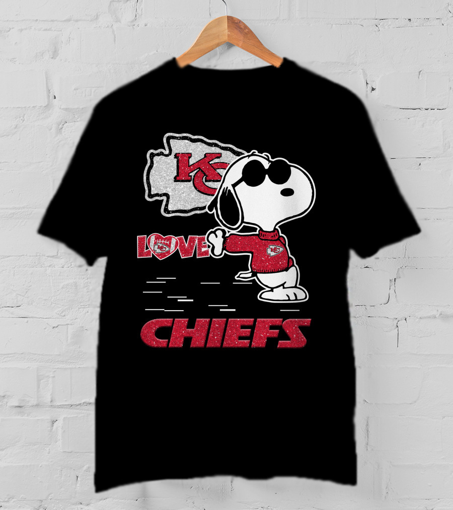 Snoopy Kansas City Chiefs Love Chiefs KC T-Shirt