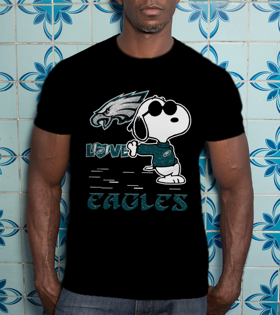 Snoopy Love Philadelphia Eagles NFL Fan Gear T-Shirt