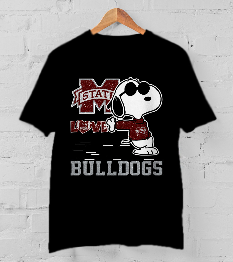 Snoopy Love Mississippi State Bulldogs T-Shirt